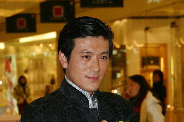 ���Ӹ������ϼ�鼰���� �ְ���˭��ʲô��