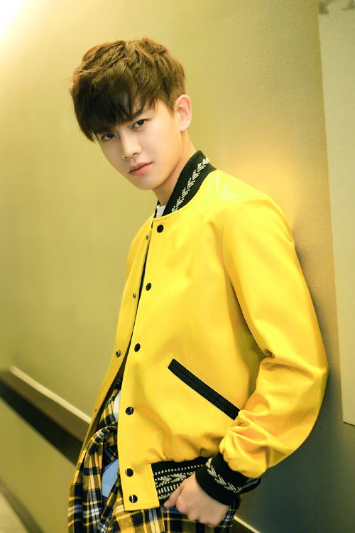 �μ�������Ů����˭ �������ƽ������Ȧס