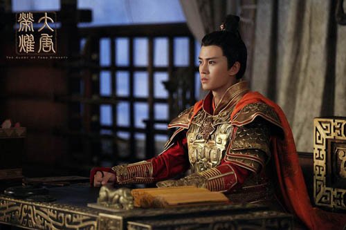 �μ�������Ů����˭ �������ƽ������Ȧס��