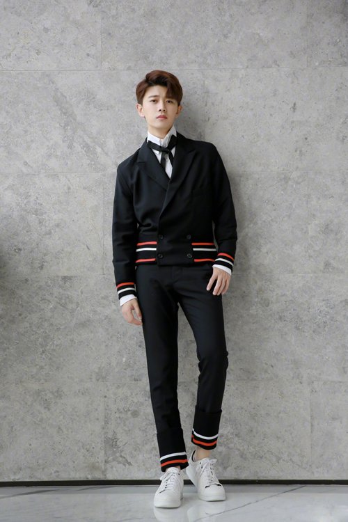 任嘉伦老婆女友是谁 最近被广平王殿下圈住了