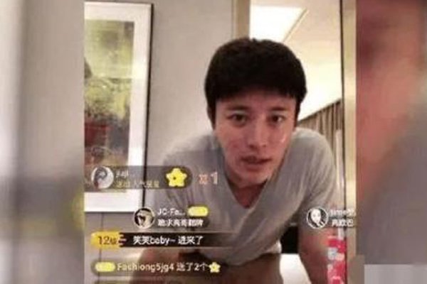 ��С���ͷ���Ĺ���ʲô �¼���ʲô��˼����ȥ��