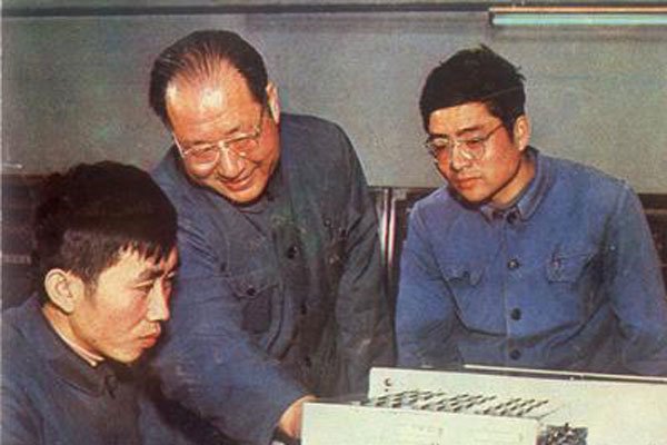 ������Ϊʲô����үү ��;���ϵ�ѧҵ��ô���Լ�˵