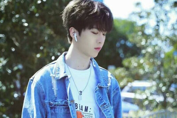 ��ةة�ͷ�������ʲô��ϵ ��ةة��˭����