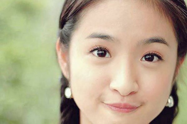 林依晨低胸秀事业线 准备要小孩了与老公并未离婚