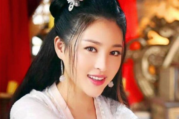 ��������Ϸ��Ƭ�δ�ȫ Ů����ȫ�Ǿ�ͷ��֧��