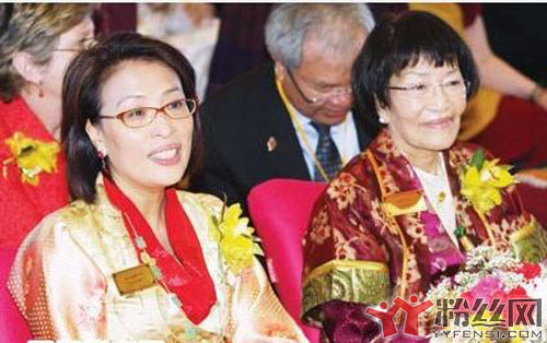 ���׻��������۾���� ����Ż���ÿһ������ǽͷ��