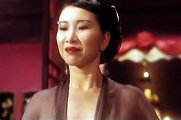 李华月为什么打真军 在国外生活过就是不一样