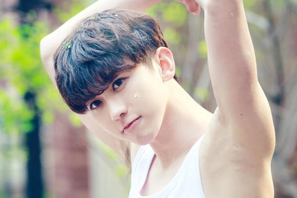 蔡徐坤为什么会全网嘲 不擅长打球为什么这么多人黑