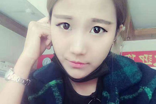 ������΢������������ ��â���ڵ�ʵ����Ů��