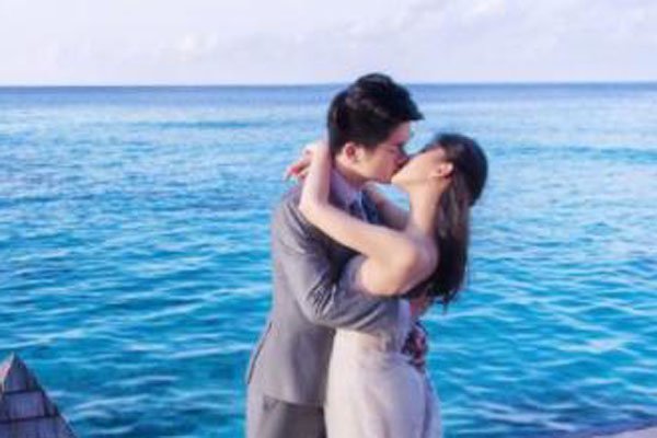 ����������ֱ��¼������Ƭ��ȫ Ϊ�˰��˾�Ȼ����ֱ��