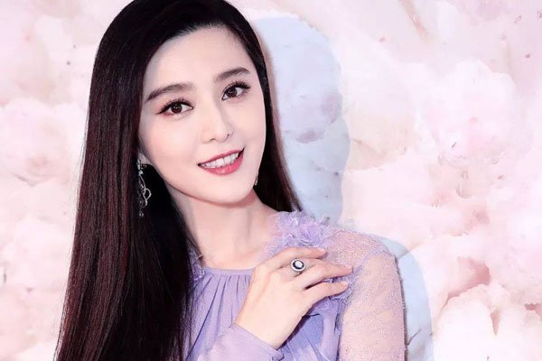 范冰冰最光的一张图片 和李晨玩腻了才选择分手