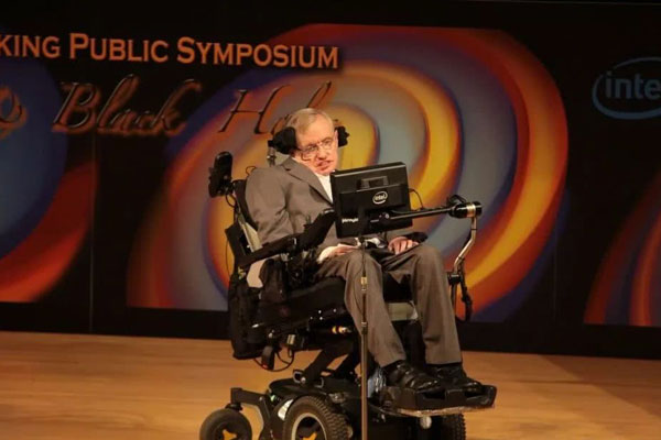 外星人为什么等霍金死 他也够可怜的,生前兴风作浪死后不得安宁