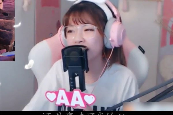 周淑怡乳环事件怎么回事 网友对她平胸的调侃而已