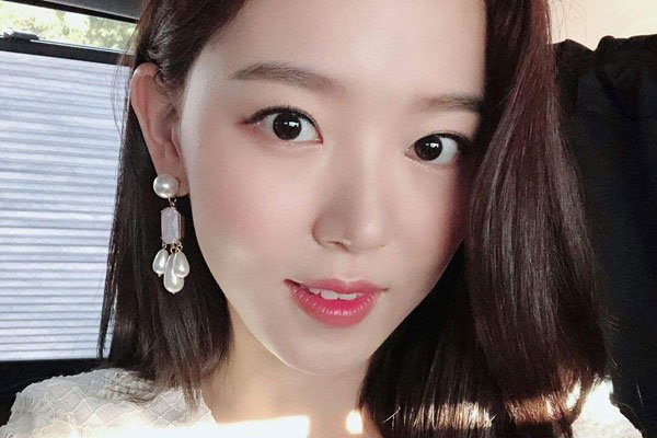 ������������Ʒ ����������˵������½��Ů����