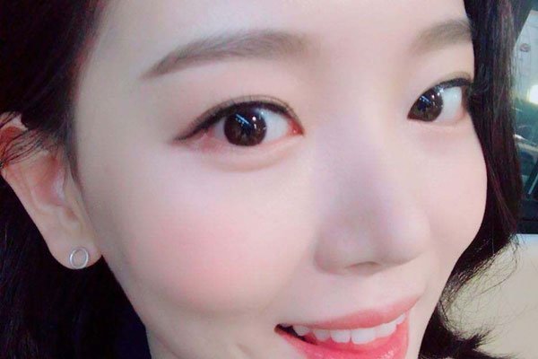 ������������Ʒ ����������˵������½��Ů����