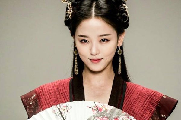 ������������Ʒ ����������˵������½��Ů����