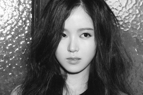 ������������Ʒ ����������˵������½��Ů����