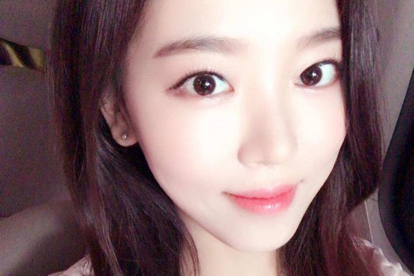 ������������Ʒ ����������˵������½��Ů����