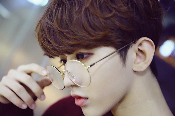 蔡徐坤为什么这么多人黑 草粉的事情是真的吗