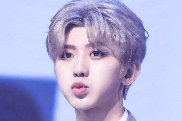 蔡徐坤为什么这么多人黑 草粉的事情是真的吗