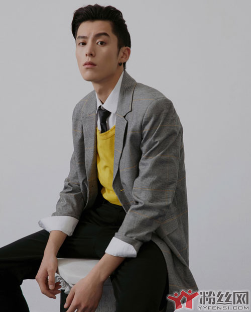 �������������?ǰ����Ƭ�Ա� ����˧���ڲ�ͬ������ż��