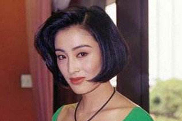 张敏的被吃R头照 张敏最不想回忆的一部电影