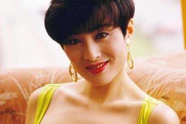 �����ı���Rͷ�� �����������һ����Ӱ