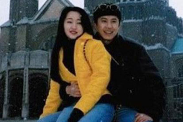 ����Ө���Ϲ���˭������� ���ķ������Ө��ʲô��ϵ