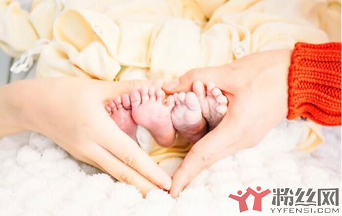 л��Ů��������Ƭ л�����꺢�Ӿ����˶�������ĸ��