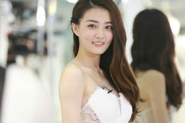 ��贺������������һ����� ��ͥ����ǿ���������λ��