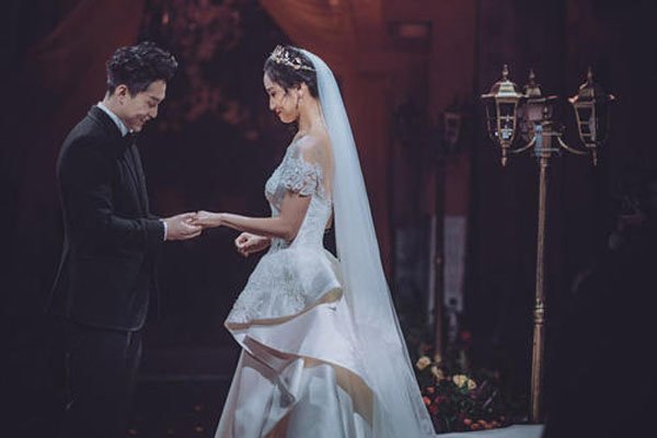 ���������Ϲ�������� �������Ϲ��������˱���Һ�һ�ٱ�