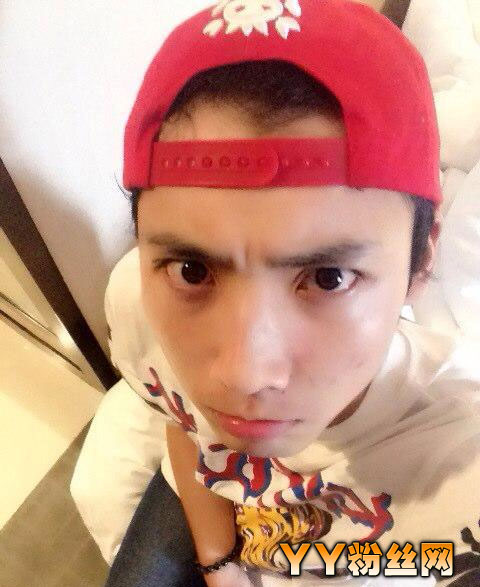 �й���֮������΢������ ˧����������Ů����Ƭ