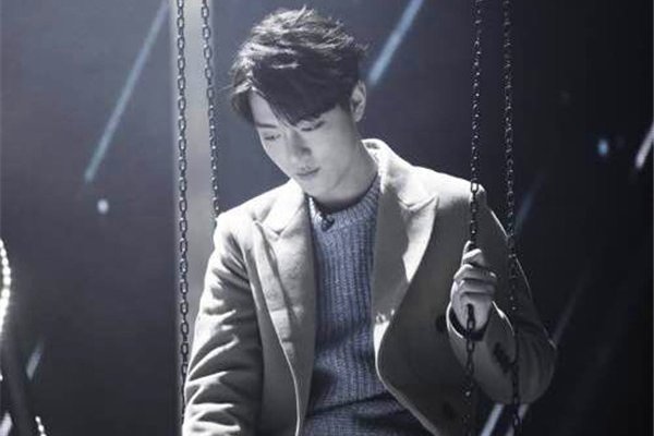 ФսǰŮ��֣������Ƭ ��Фս��ǰŮ��ѧϰ���Ӯ��Фս��ע����