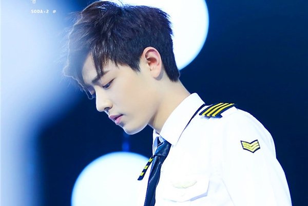 ФսǰŮ��֣������Ƭ ��Фս��ǰŮ��ѧϰ���Ӯ��Фս��ע����