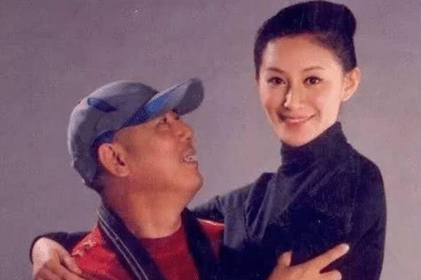 �������ĺ�Ժ�۸���� ӣ��԰��������׬����