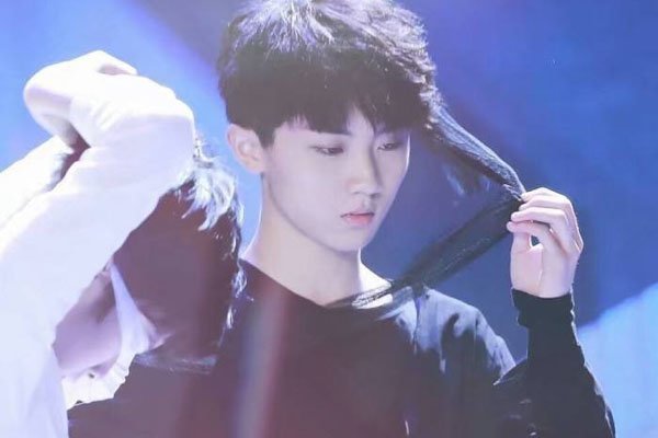 ���������߶��?�Ҿ���� ��֣�ݰ��е�ѧ����