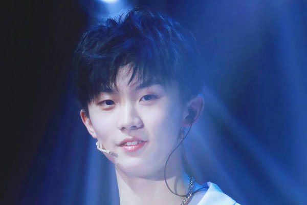 ���������߶��?�Ҿ���� ��֣�ݰ��е�ѧ����