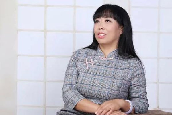 ��ѩ�����ӵı��� ��ѩ����Ǯ��Ϊ����Ů����