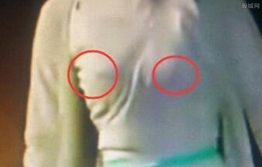 古力娜扎拍戏凸点 古力娜扎的胸两点激凸照