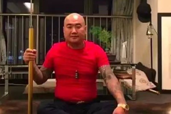 �찲����Ϊʲô��ȥ �����˸�����Ͼ��ⲻ�ҳ���