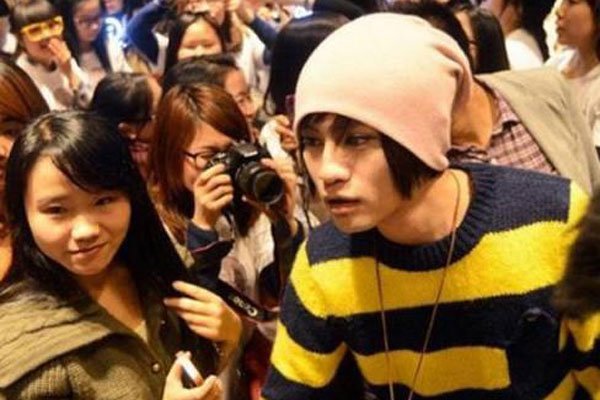 ���˶�̫������ ���������װ����а������Ĳ�����