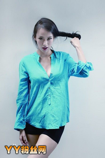 ĸ�������Ϲ���˭��߶�д��ͼƬ ĸ�����Ÿ�������������