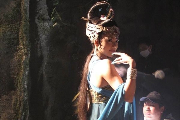 �������ڱ�Ǳ�������Ƭ ���ݲ��ǽ���˳�Ȧ������