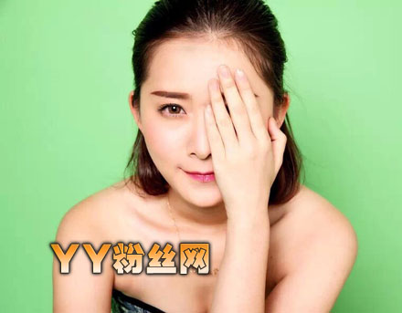 ��������Ů��ѩӨ���μ�N��ѡ���Ŀ ��ѩӨ��������΢����������