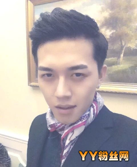 ���������볿��΢������������ ����˧���볿��Ů������˭