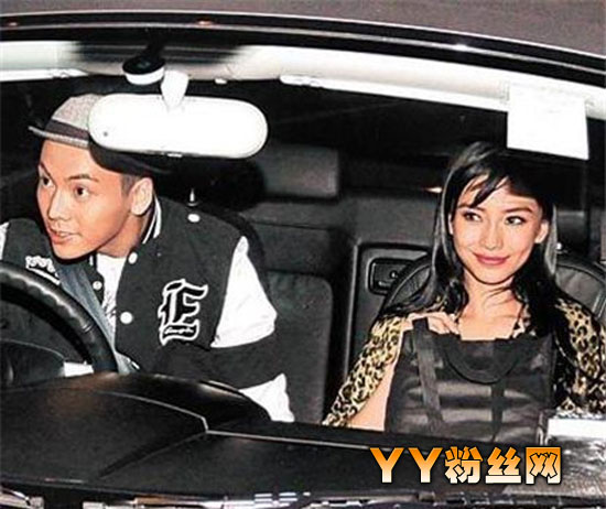 ���Ƴ�ΰ����baby¶�Ƕ����ع� �����䴲�Ϲ���һ��