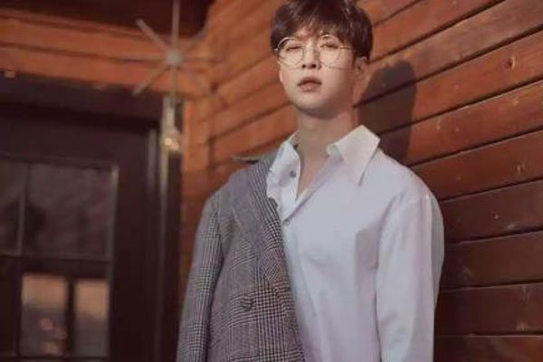 ������Ů������˭ ���ṫ����Ȧ��������