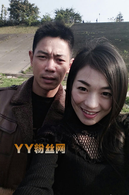 ��Ծ��Ů��������Ƭ ������������Ծ���Ϲ���˭Ů���򴥵�����