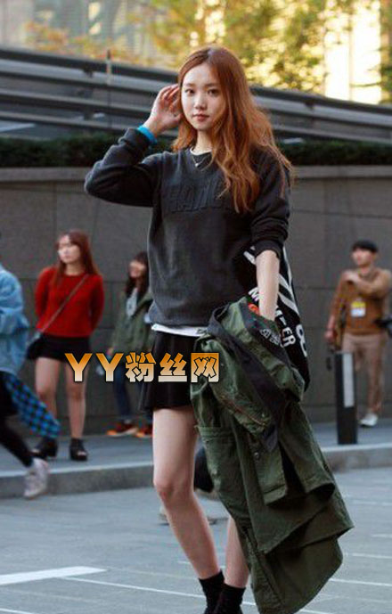 李圣经整容前后照片对比 李圣经透视装图片身材性感超有料