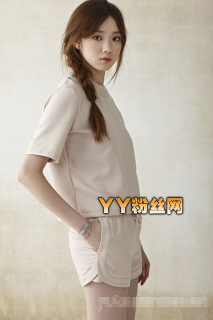 李圣经整容前后照片对比 李圣经透视装图片身材性感超有料